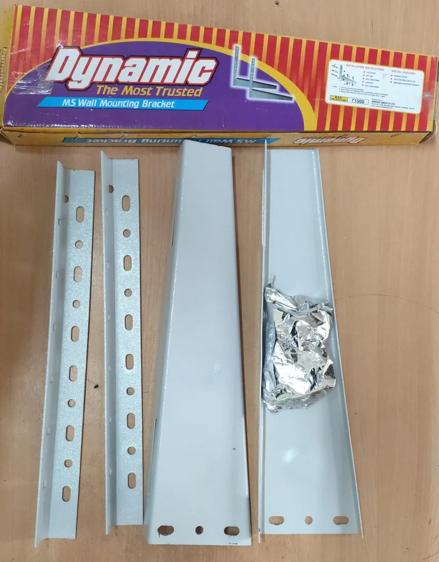 Dynamic AC outdoor unit bracket, parts unpacked below the box