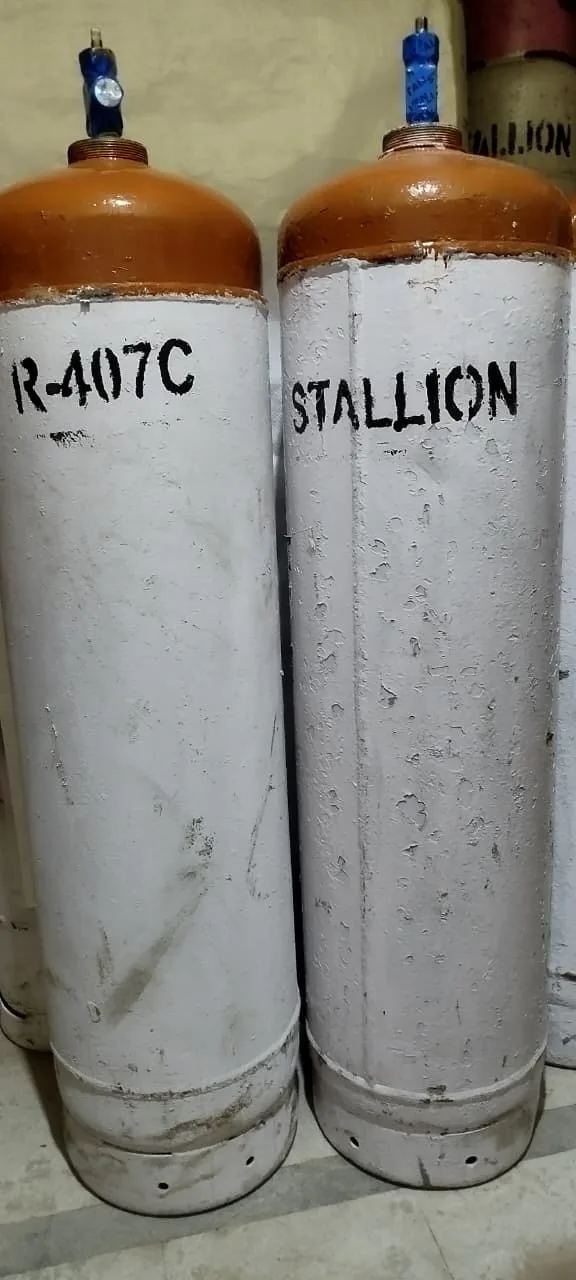 Stallion R-407C refrigerant cylinder, large format, with brand label