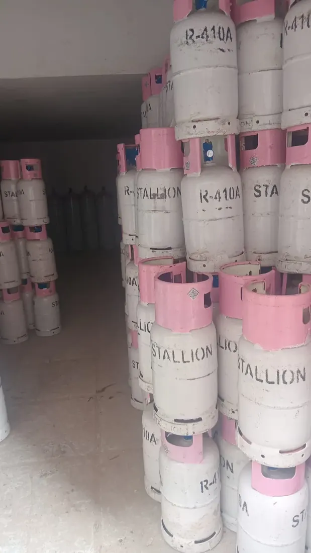 Smaller Stallion R-410A refrigerant cylinders in stock in Secunderabad