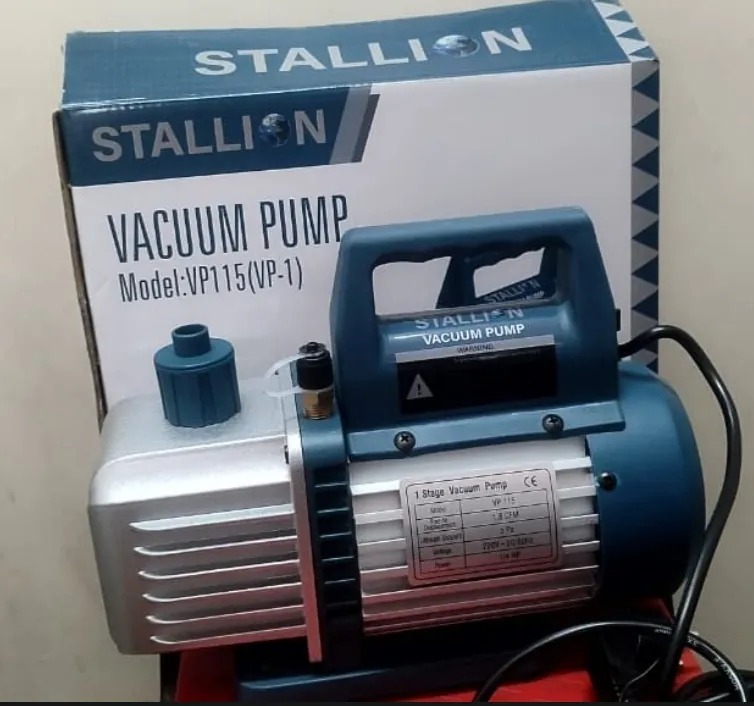 Stallion VP115 vacuum pump in front of its box, stocked at Shree Suswani Refrigeration, Secunderabad